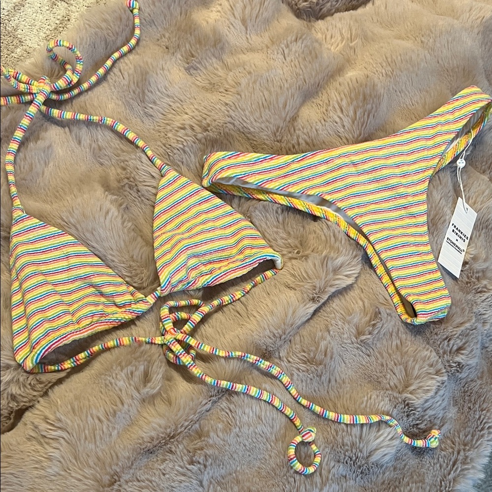 Frankies Bikinis NWT Colorful Striped Bikini Set size medium